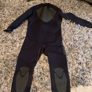 Scuba suit